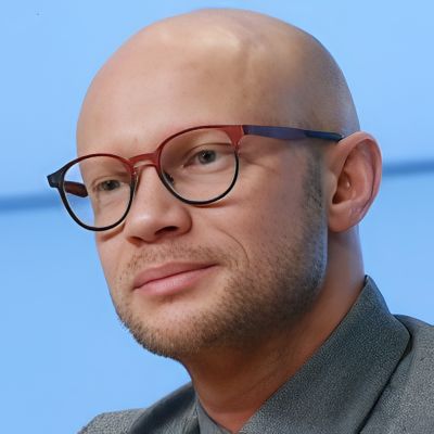 Дмитрий Хрусталёв