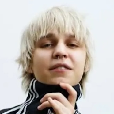 Марк Серков