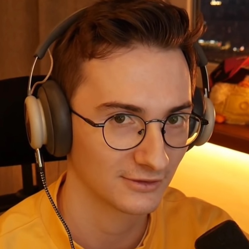 Алексей Захаров