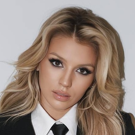 Люся Чеботина