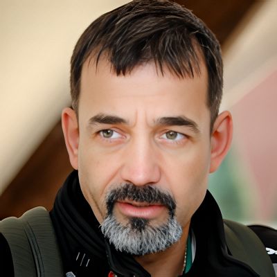 Дмитрий Певцов